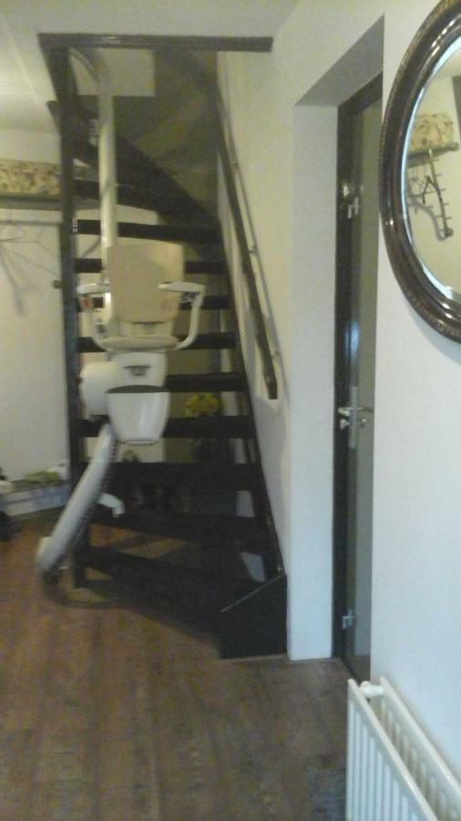 Bed And Breakfast Devijfbees Barendrecht Exterior foto